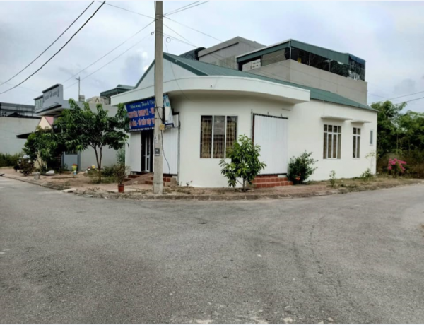 Bán nhà 2 mặt tiền khu Nam Lê Hồng Phong TP Hưng Yên