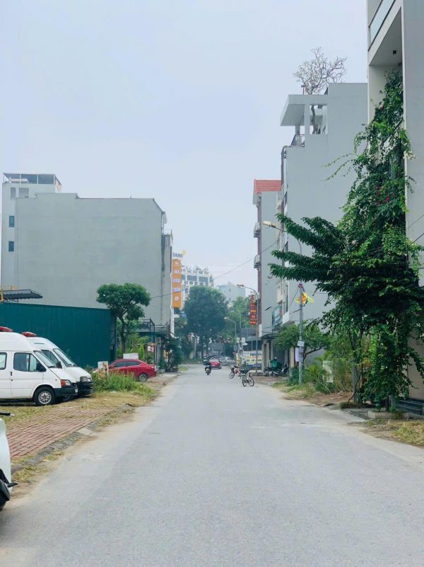 Hàng hiếm khu đô thị mới vòng xuyến Văn Giang, trục chính 70m2, tiếp giáp với Ecopark, DT379