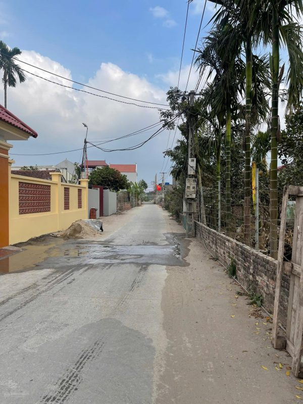 Cần bán 425m2 đất gần chợ Đông Tảo full thổ cư mặt tiền 24m, giá 19tr/m2