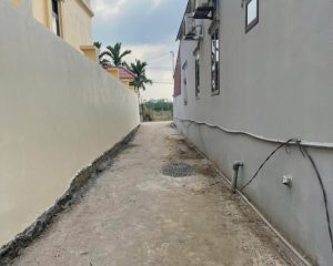 Cần bán mảnh đất 68m full thổ cư cách chợ Đông Tảo 200m giá 1.050 tỷ đường vào 3m
