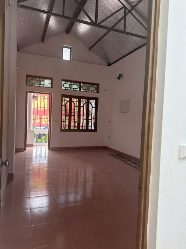1 lô siêu phẩm đã có sẵn nhà 3 tầng cho thuê, 2 mặt đường trước sau, kinh doanh tốt
