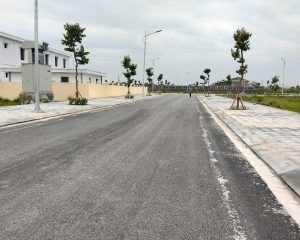 Bán đất 80m2, mảnh sẻ khe 2 mặt thoáng đấu giá tại Bảo Khê, Hưng Yên, giá 3,65 tỷ, view đẹp hot