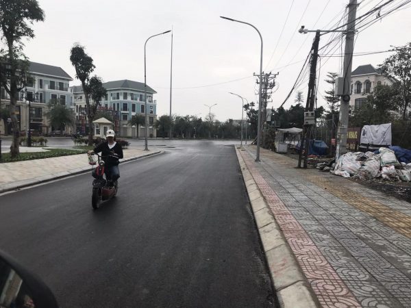 Bán đất đấu giá 190m² thôn 14, khu phố nhậu Vin 2, xây 7 tầng cực đẹp