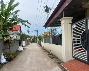 Duy nhất 1 lô đẹp nhất Văn Giang giá rẻ chỉ nhỉnh 1,5 tỷ tại Thôn Hoàng Trạch , xã Văn Giang