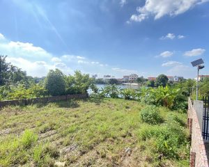 Siêu phẩm đất view hồ tại Văn Giang, Hưng Yên